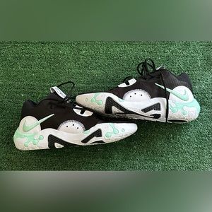 Nike PG6 size 13